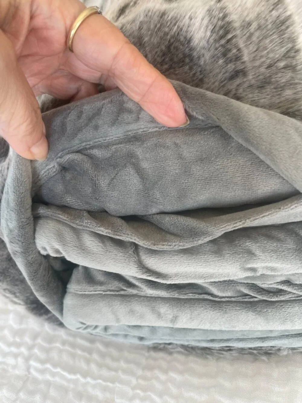 POTTERY BARN FAUX FUR RUCHED THROW BLANKET 60